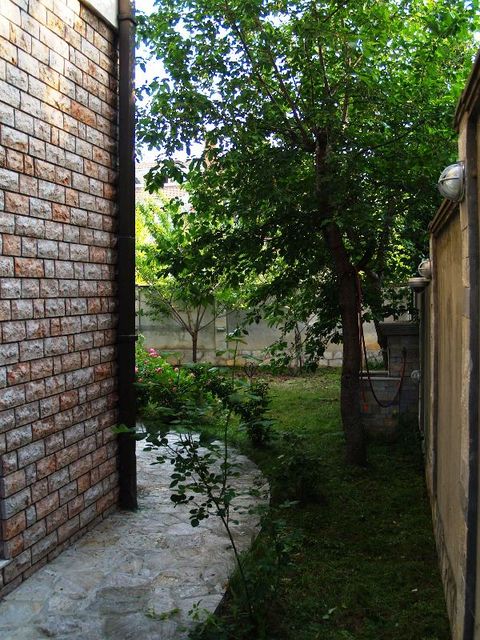 Izvorska 100, Beograd - 2