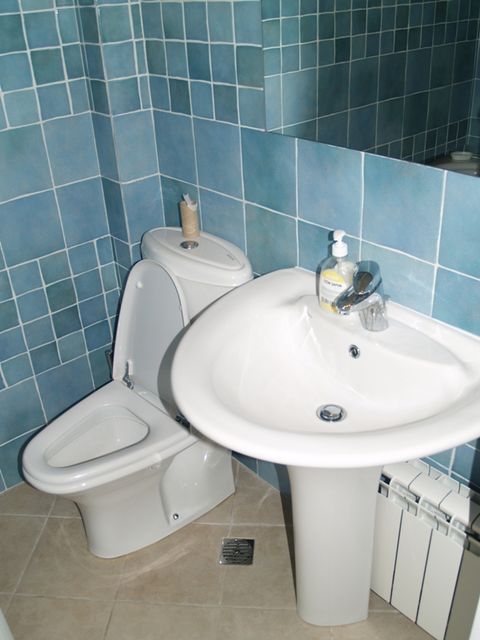 Izvorska 100, Beograd - 16