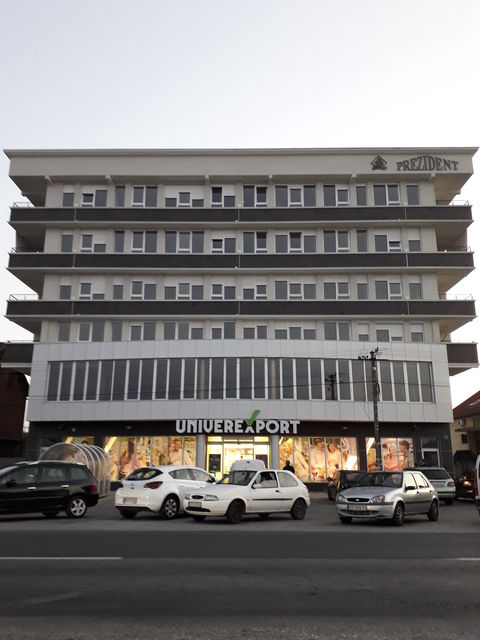 Kralja Petra Prvog 44, Nova Pazova - 1