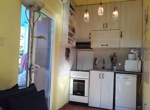 Prvoboraca 41, Beograd - 7