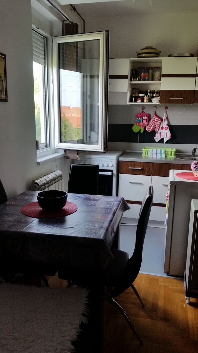 Vojvode Vlahovića 31i, Beograd - 3