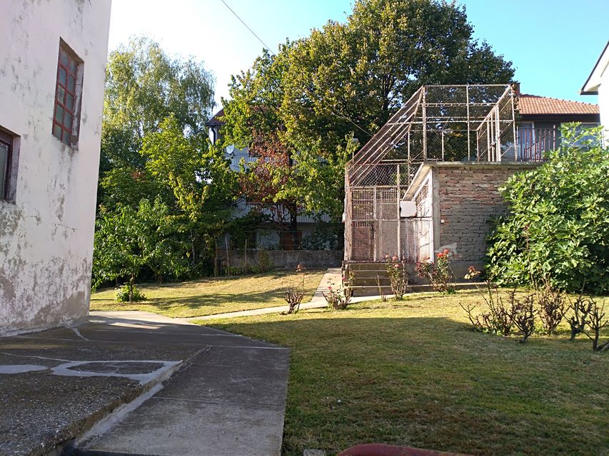 Dvadesetpetog maja 10, Beograd - 16