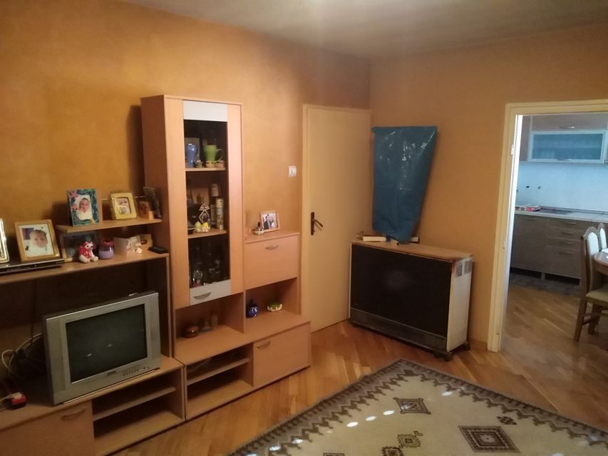Dvadesetpetog maja 10, Beograd - 8