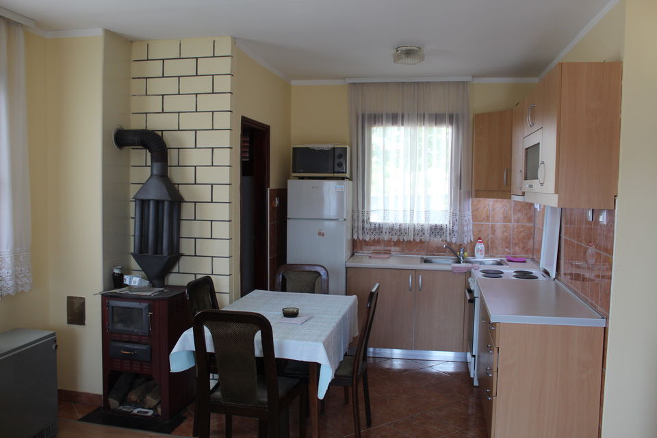 Isaka Singera 22, Beograd - 11