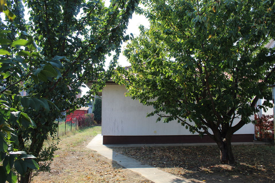 Isaka Singera 22, Beograd - 3