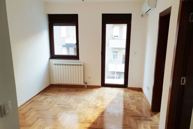 Kralja Petra Prvog 13s, Beograd - 2