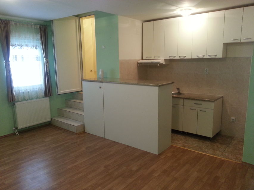 Tekeriška 18a, Beograd - 7