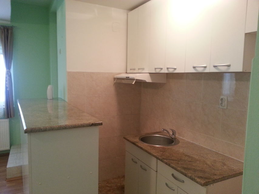 Tekeriška 18a, Beograd - 10