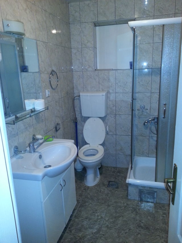 Tekeriška 18a, Beograd - 2