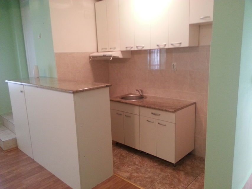 Tekeriška 18a, Beograd - 18