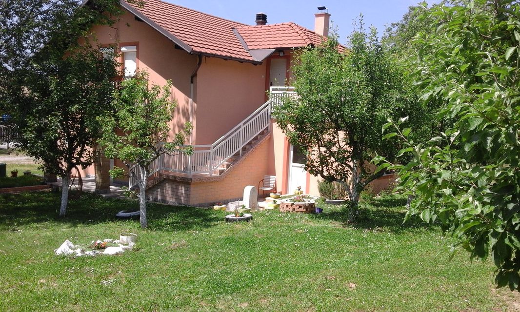 Bukovački put 68, Petrovaradin - 2