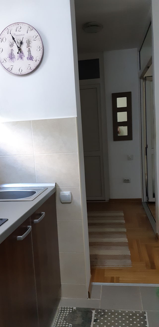 Lipa 4, Beograd - 16