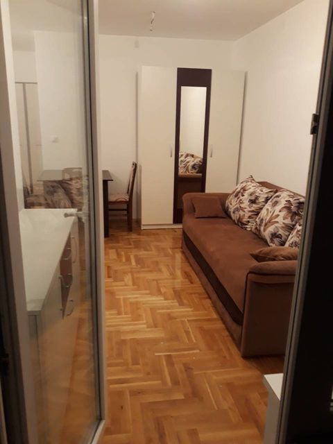 Partizanski Blok 1 4d, Beograd - 4