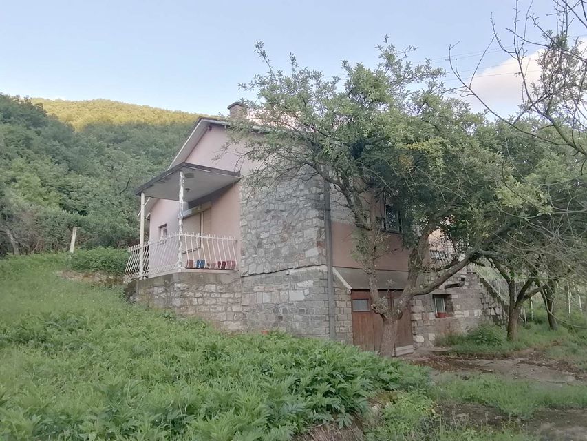 Partizanska  107, Dobra - 11