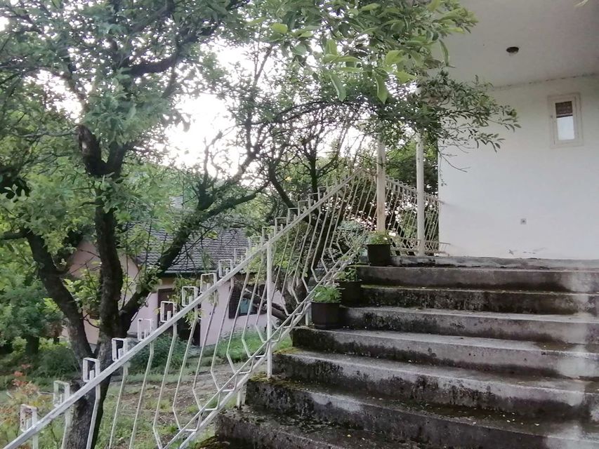 Partizanska  107, Dobra - 5