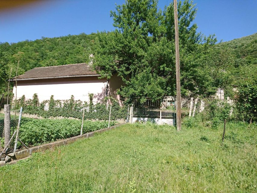 Partizanska  107, Dobra - 12