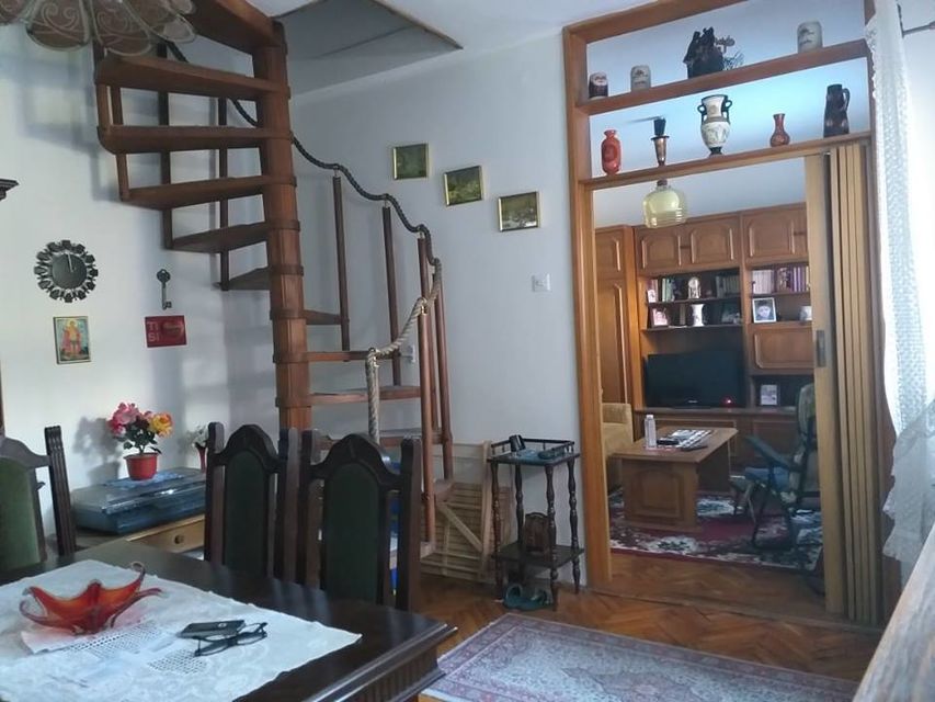 Veselina Masleše 13, Beograd - 10