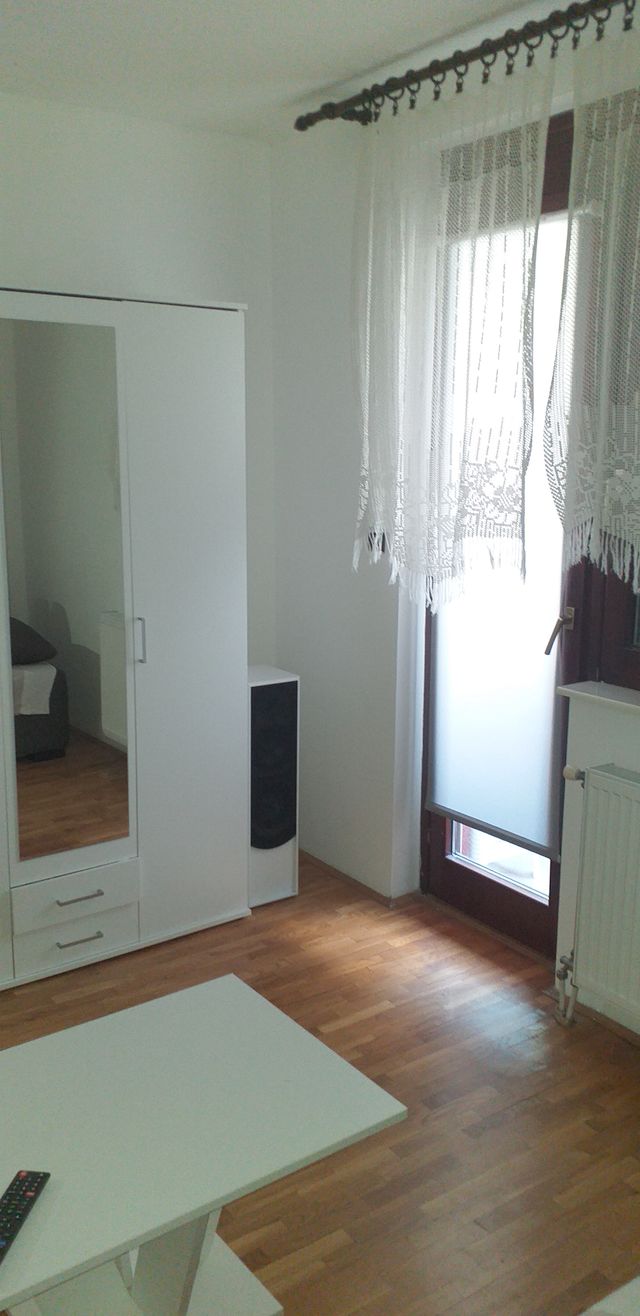 Đorđa Zličića 3, Novi Sad - 12