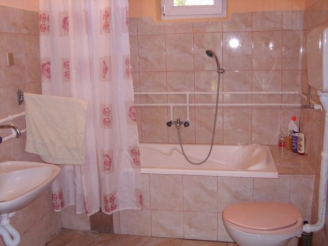 Maršala Tita  102, Farkaždin - 12