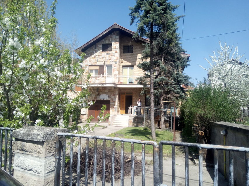 Srpskih Dobrovoljaca 42, Kragujevac