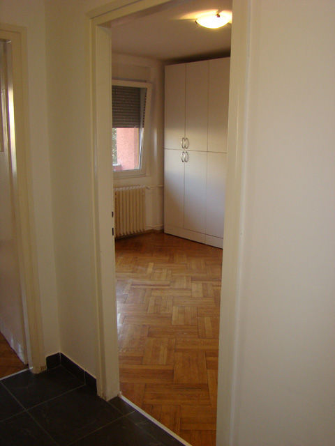 Nikolaja Krasnova 17, Beograd - 15