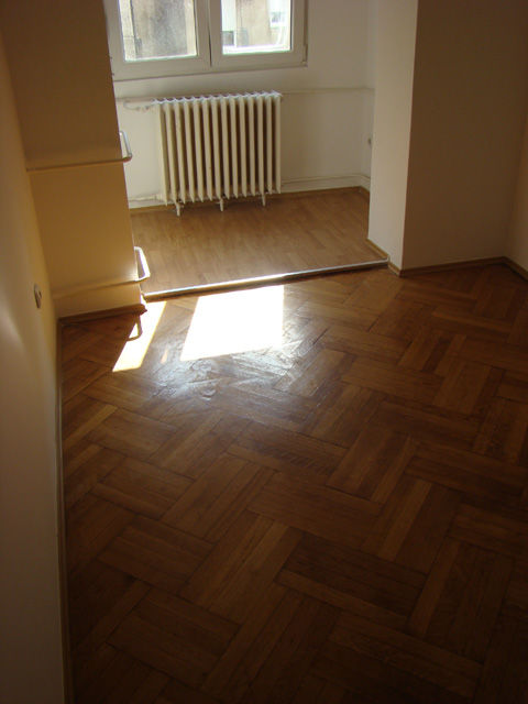 Nikolaja Krasnova 17, Beograd - 7