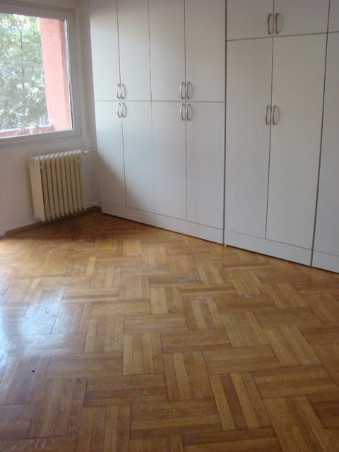 Nikolaja Krasnova 17, Beograd - 9