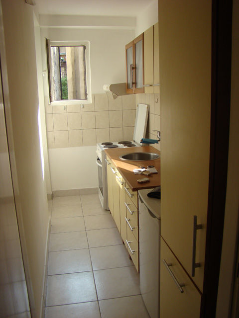 Nikolaja Krasnova 17, Beograd - 8