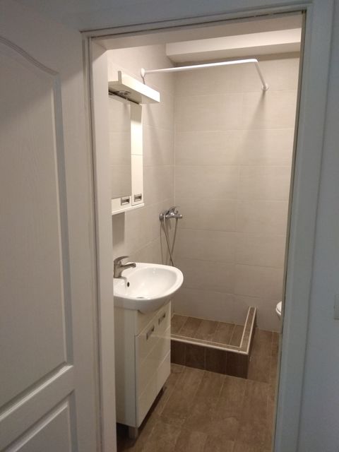 Sibinjanin Janka 18, Beograd - 6