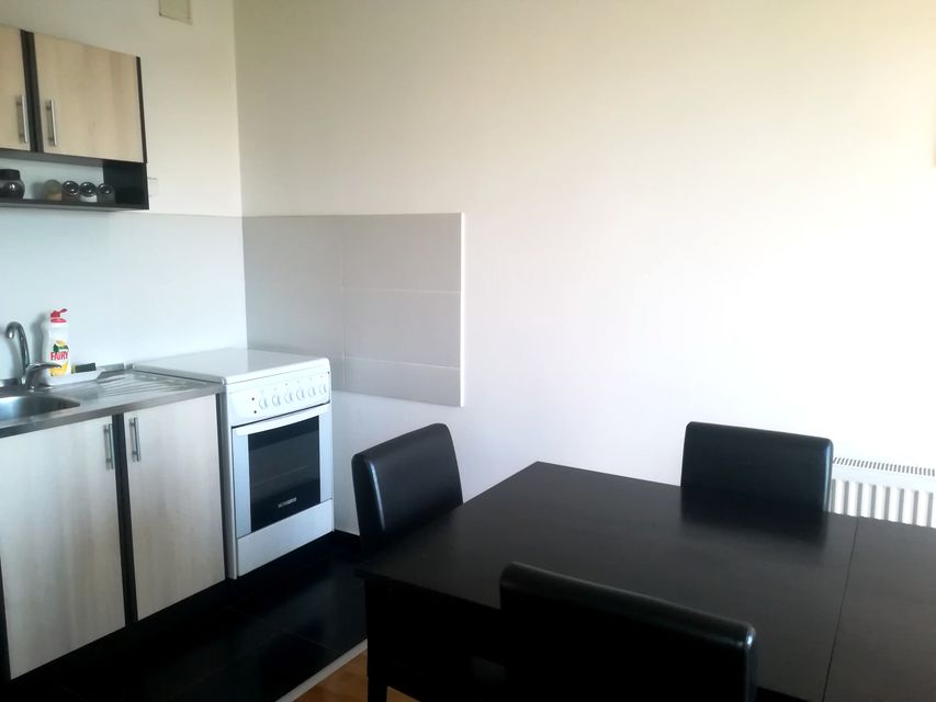 Milanke Kljajić 6, Beograd - 4