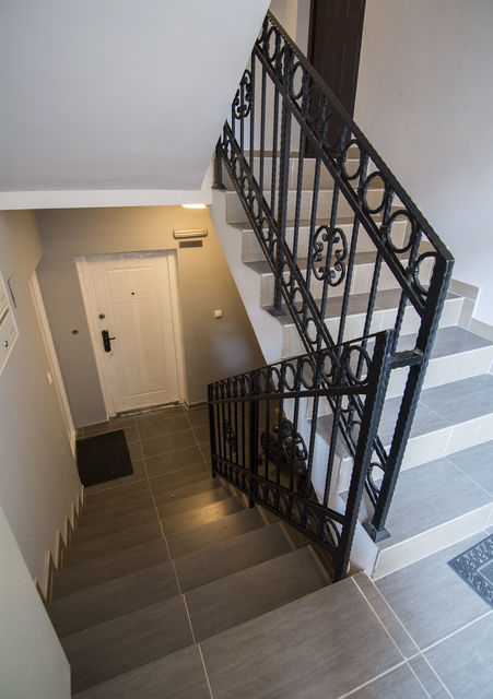 Esad Pašina 14, Beograd - 6