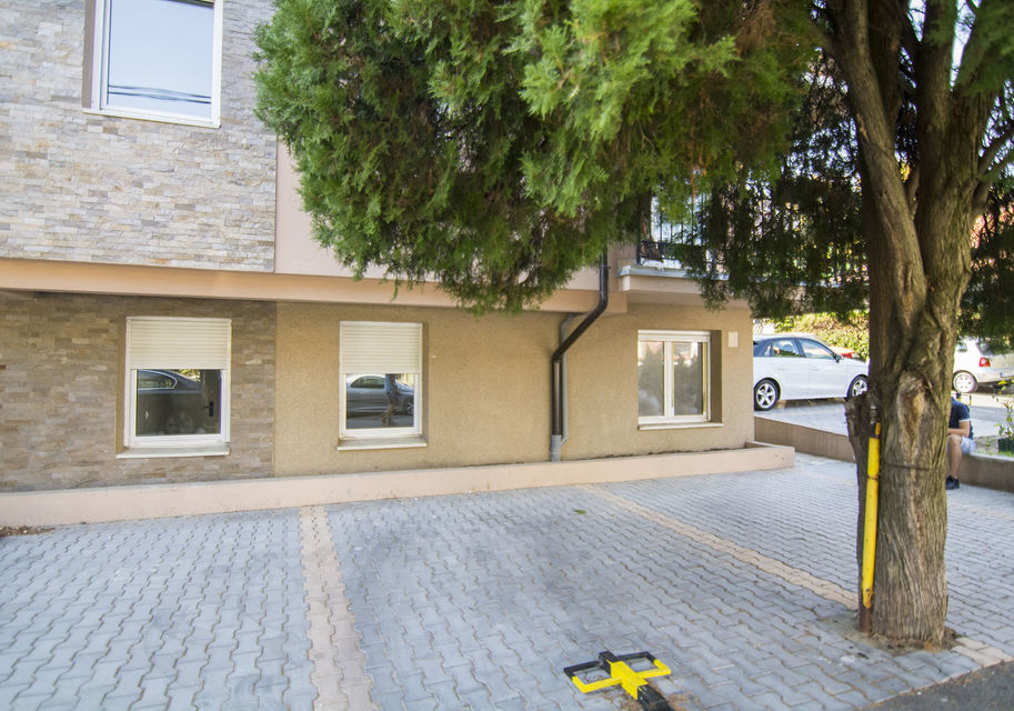 Esad Pašina 14, Beograd - 7