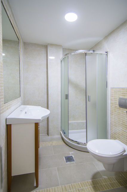 Esad Pašina 14, Beograd - 3