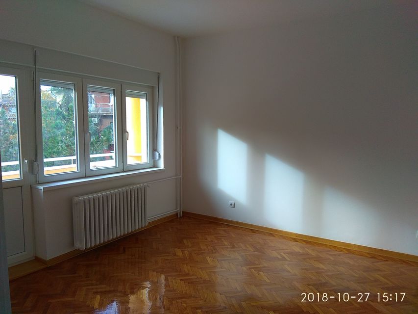 Sremskih odreda 8, Beograd - 12