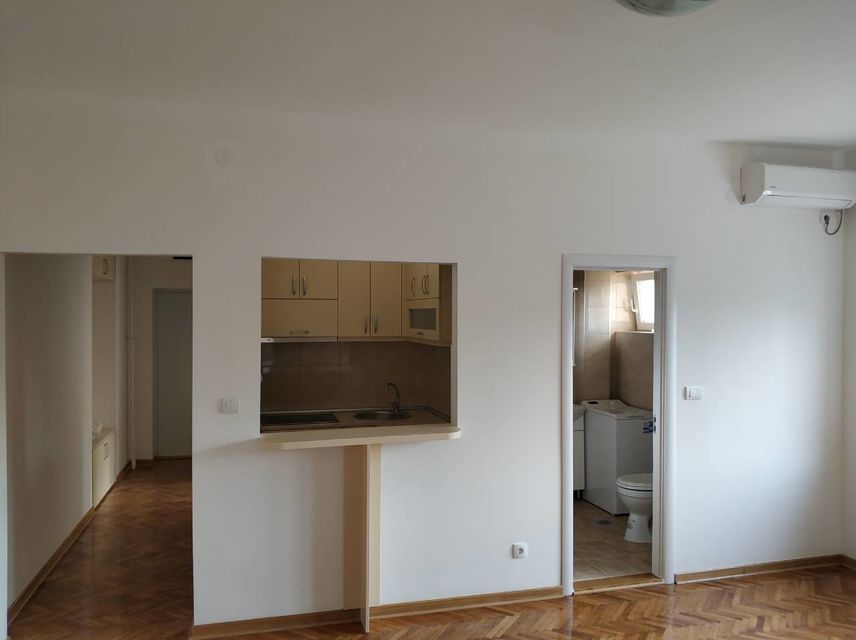 Sremskih odreda 8, Beograd - 7