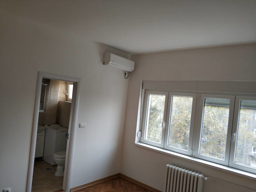 Sremskih odreda 8, Beograd - 9