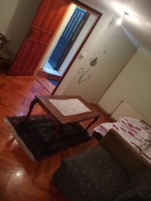 Solunskih boraca 11a, Beograd - 2