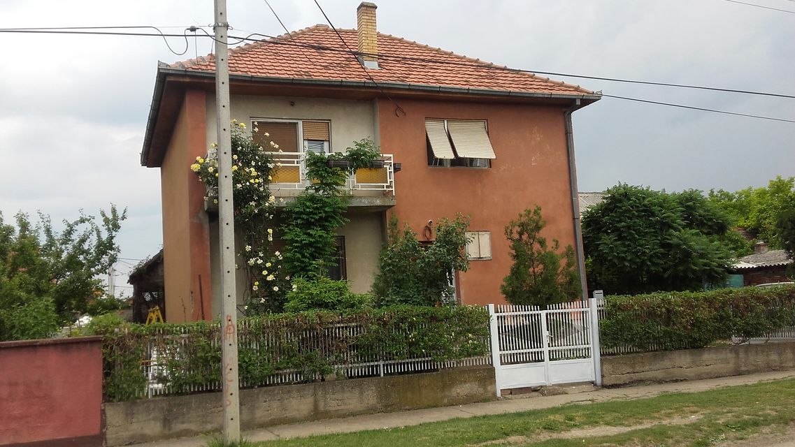 Zadružna 21, Sremska Mitrovica - 2