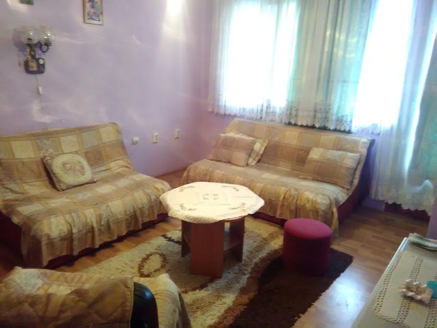 Žarka Zrenjanina 7, Jaša Tomić - 1