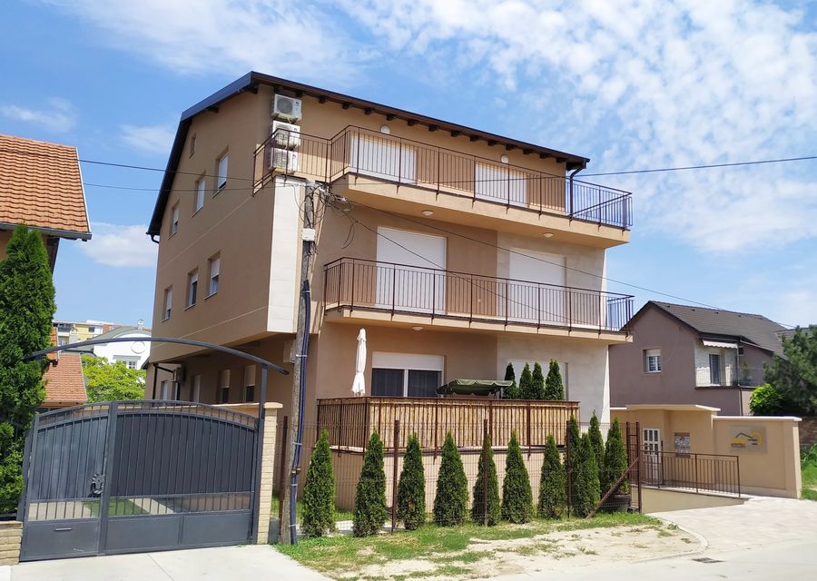 Milana Savića 4a, Novi Sad - 1