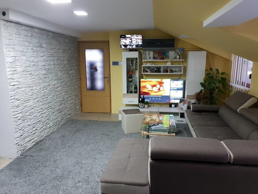 Rade Pavlovića 46, Vrdnik - 9