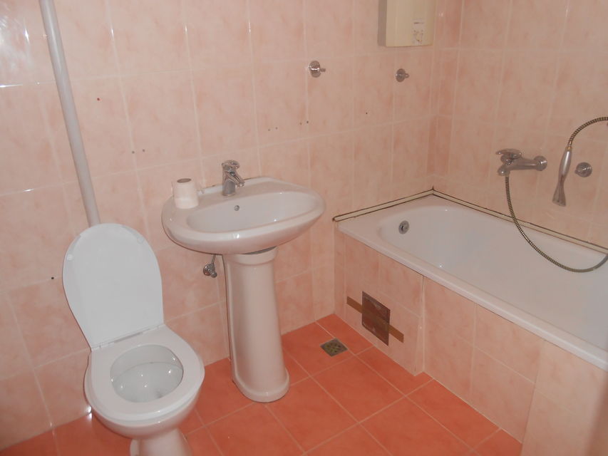 Španskih boraca 16, Beograd - 5