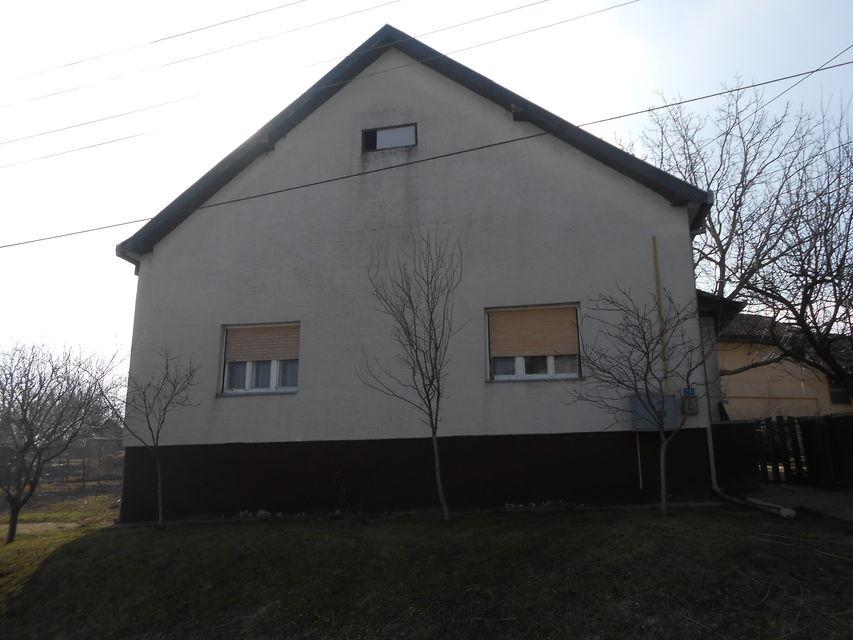 Braće Relića 18, Beška - 2