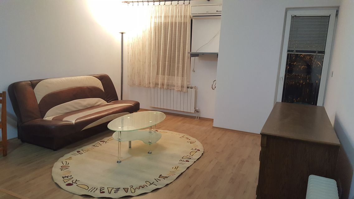 Prvoboraca 39, Beograd