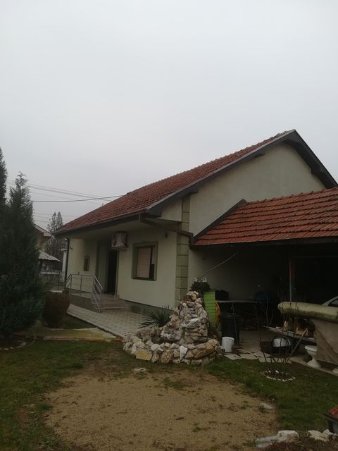 Ozrenska 2, Leskovac 