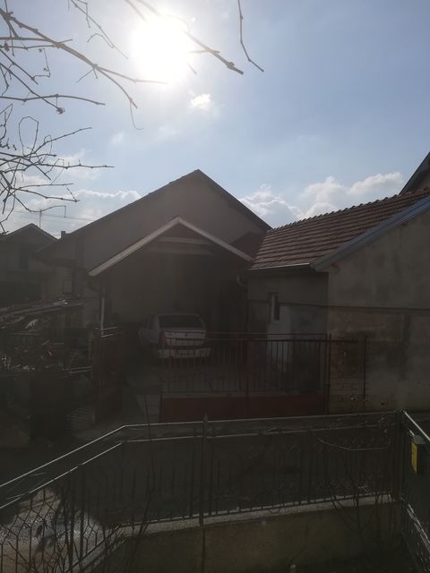 Ozrenska 2, Leskovac  - 9