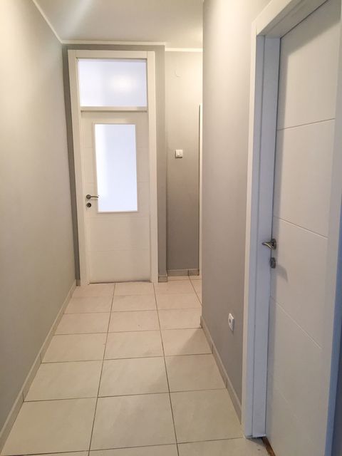 Braće Mogin 2, Novi Sad - 7