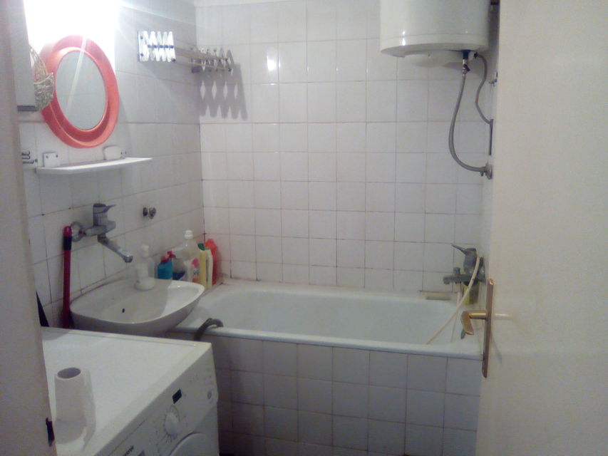 Vojvođanska 11, Beograd - 12