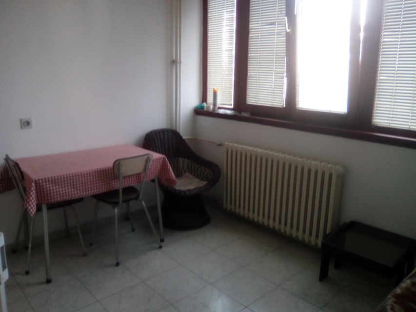 Vojvođanska 11, Beograd - 8