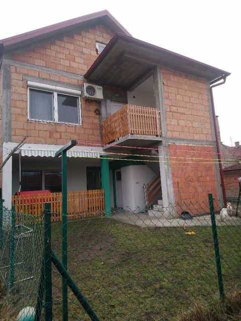 Rade Končara 15, Ruma